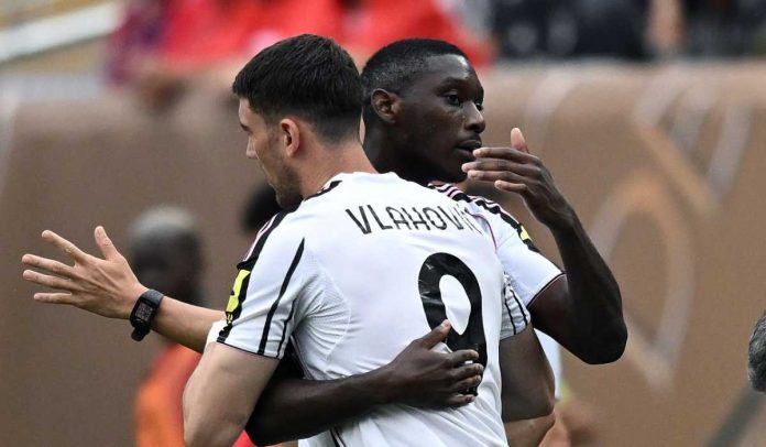 Dusan Vlahovic digantikan Randal Kolo Muani di laga Juventus vs Wydad FC