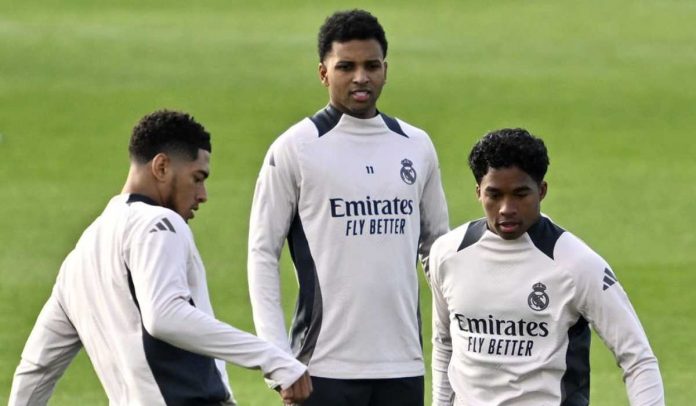 Endrick dan Rodrygo di sesi latihan Real Madrid