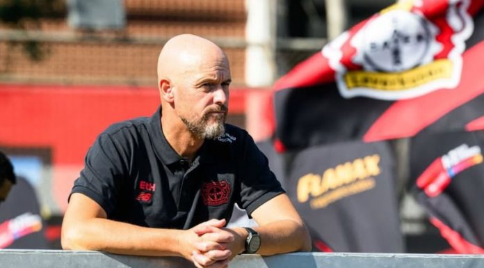Erik Ten Hag pelatih Bayer Leverkusen