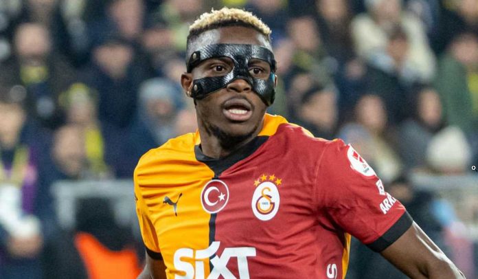 Gestur Victor Osimhen di laga Galatasaray vs Fenerbahce