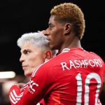 Marcus Rashford merayakan gol Alejandro Garnacho