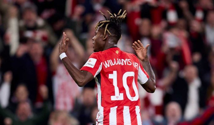 Nico Williams merayakan gol di laga Athletic Club vs AS Roma