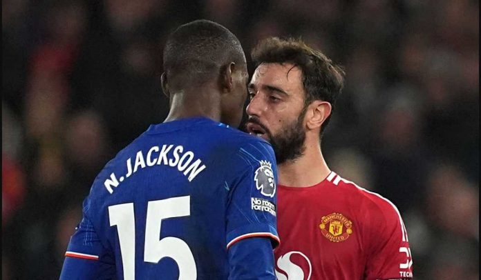 Nicolas Jackson berdebat dengan Bruno Fernandes