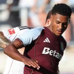 Ollie Watkins dianggap target ideal bagi Manchester United