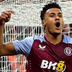 Ollie Watkins pemain Aston Villa