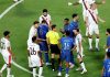 Para pemain Al-Hilal protes keputusan mengesahkan gol Bernardo Silva