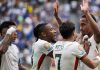 Para pemain Chelsea merayakan gol Joao Pedro ke gawang Fluminense