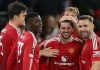 Para pemain Manchester United merayakan gol Mason Mount