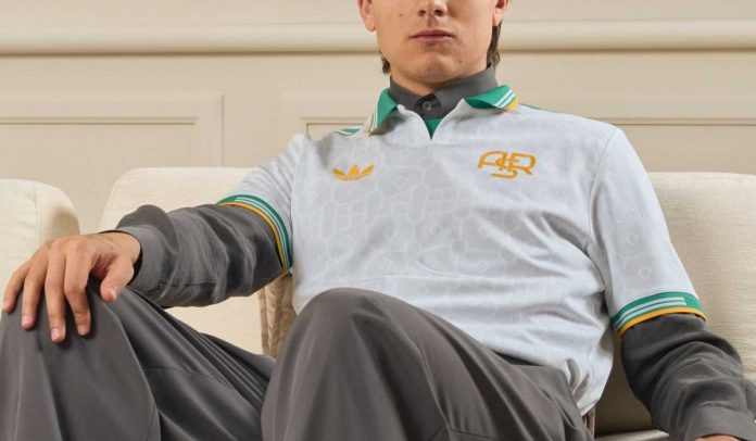 Peluncuran jersey ketiga AS Roma