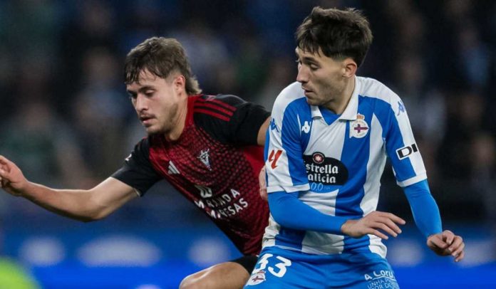 Rafael Obrador di laga RC Deportivo vs CD Mirandes