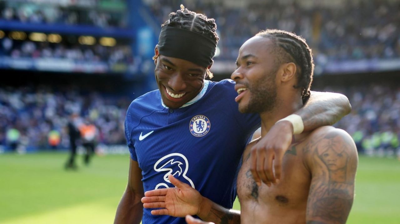 Raheem Sterling dan Noni Madueke pemain Chelsea