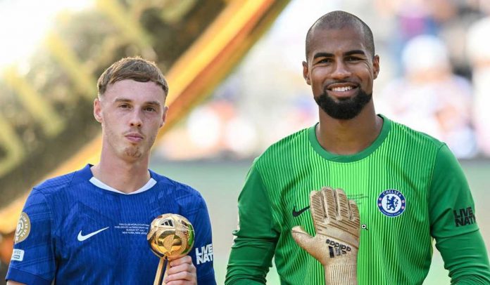 Robert Sanchez memenangkan penghargaan Golden Glove