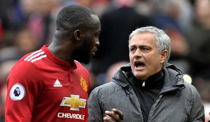 Romelu Lukaku dan Jose Mourinho saat masih bekerja sama di Manchester United