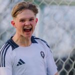 Will Wright bintang muda Salford City