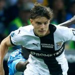 Aksi Geovanni Leoni di laga Parma vs Napoli