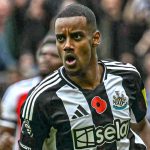 Alexander Isak pemain Newcastle United