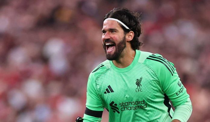 Alisson Becker merayakan kemenangan Liverpool atas Bournemouth