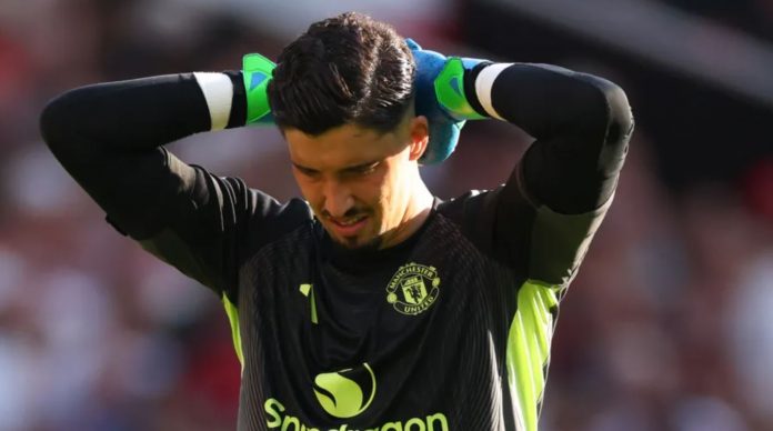 Altay Bayindir kiper Manchester United