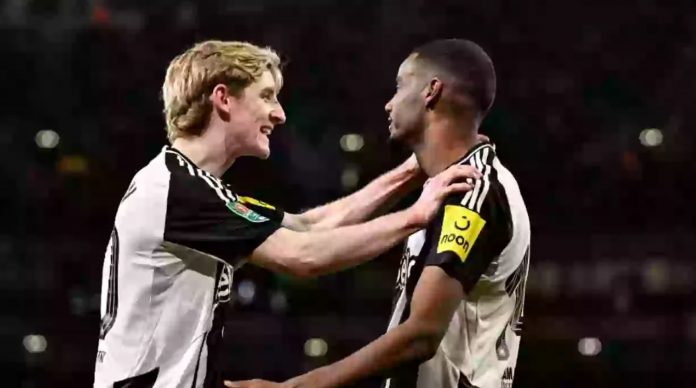Anthony Gordon dan Alexander Isak pemain Newcastle United