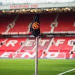 Bendera corner kick Manchester United di Old Trafford