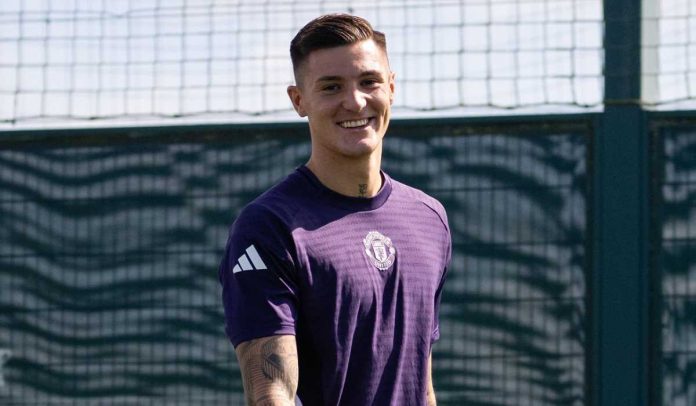 Benjamin Sesko di sesi latihan Manchester United