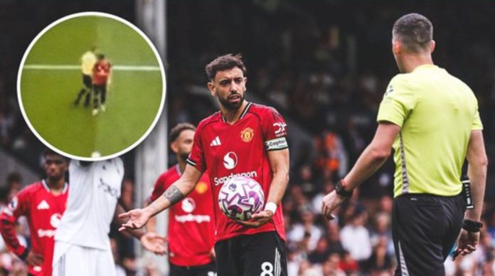 Bruno Fernandes saat hendak melakukan penalti - Manchester United