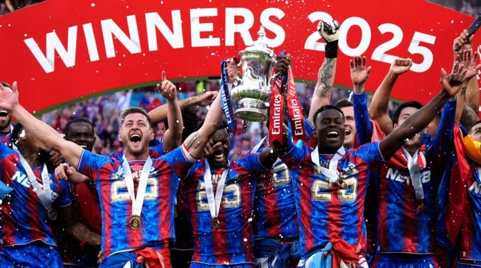 Crystal Palace juara Piala FA