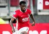 Ernest Poku pemain Bayer Leverkusen