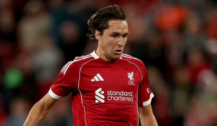 Federico Chiesa masih dipertahankan Arne Slot di Liverpool