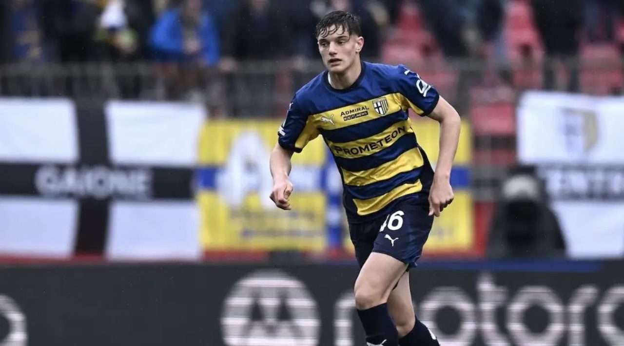 Giovanni Leoni pemain Parma masuk radar transfer Liverpool
