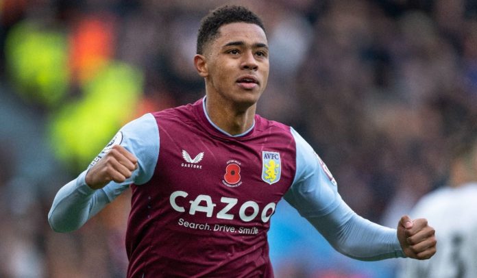Jacob Ramsey, gelandang Aston Villa, sedang menjadi target utama Newcastle United pada bursa transfer musim panas ini.