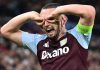 John McGinn pemain Aston Villa