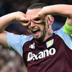 John McGinn pemain Aston Villa
