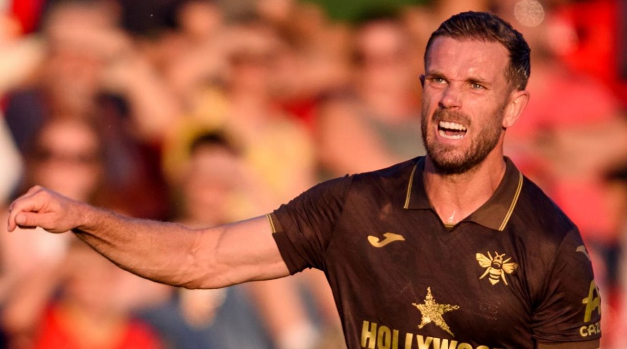 Jordan Henderson pemain Brentford