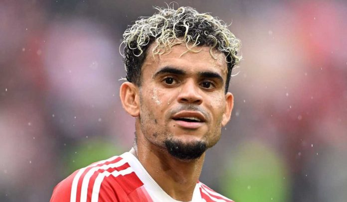 Luis Diaz dalam penampilan debut untuk Bayern Munchen