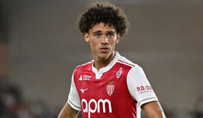 Maghnes Akliouche di laga Monaco vs Inter Milan