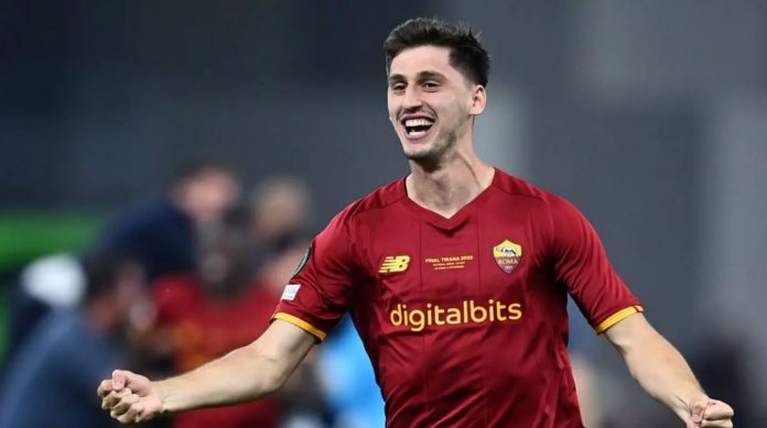 Marash Kumbulla pemain Roma
