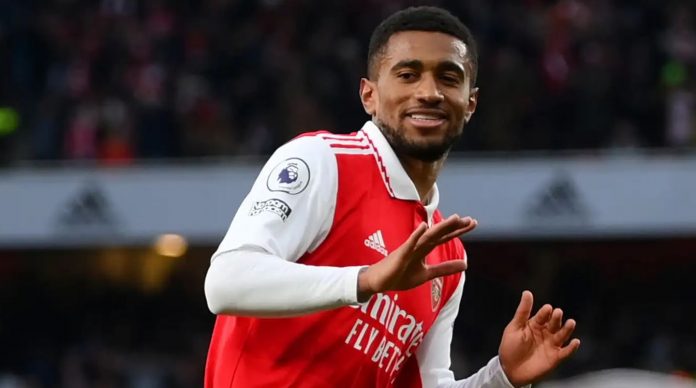 Reiss Nelson pemain Arsenal