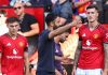 Ruben Amorim memberi instruksi kepada Benjamin Sesko