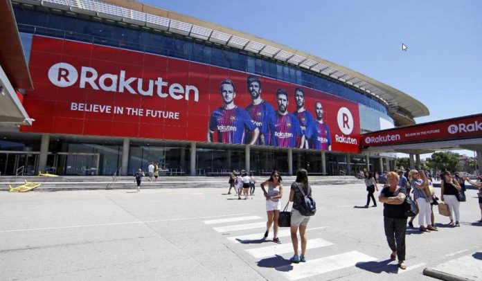 Stadion Camp Nou tampak dari depan