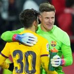 Ter Stegen Dibujuk Gabung PSG Saat Karirnya Bermasalah di Barcelona