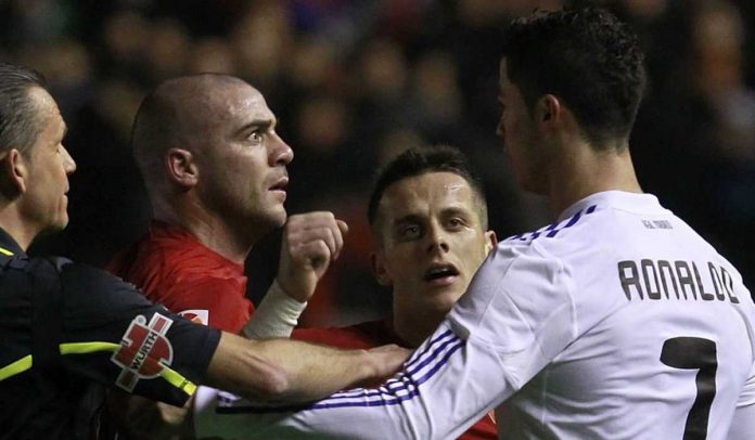 Walter Pandiani berseteru dengan Cristiano Ronaldo