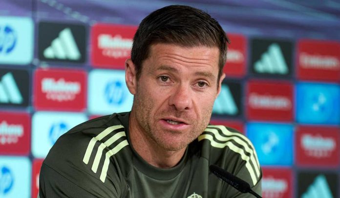 Xabi Alonso dalam konferensi pers Real Madrid