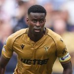 Aksi Marc Guehi di laga West Ham United v Crystal Palace