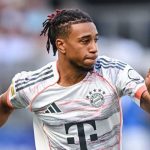 Aksi Michael Olise di laga Hoffenheim vs Bayern Munchen