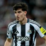 Aksi Tino Livramento di laga Newcastle vs Barcelona