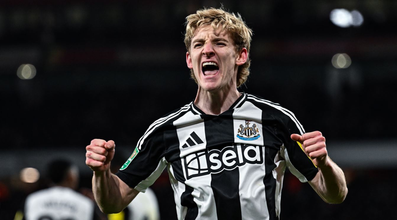 Anthony Gordon pemain Newcastle United Anthony Gordon pemain Newcastle United