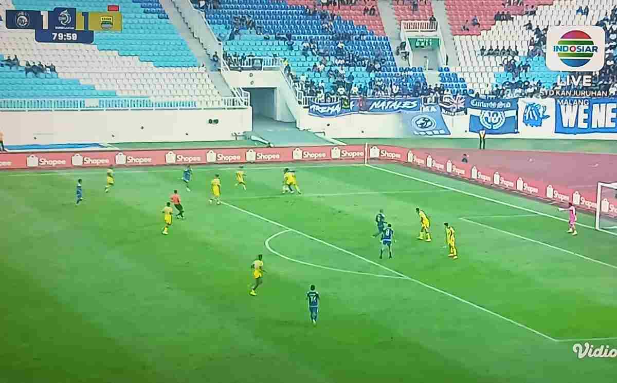 Arema FC Menjamu Persib Bandung di Pekan Keenam BRI Super League Arema FC Menjamu Persib Bandung di Pekan Keenam BRI Super League