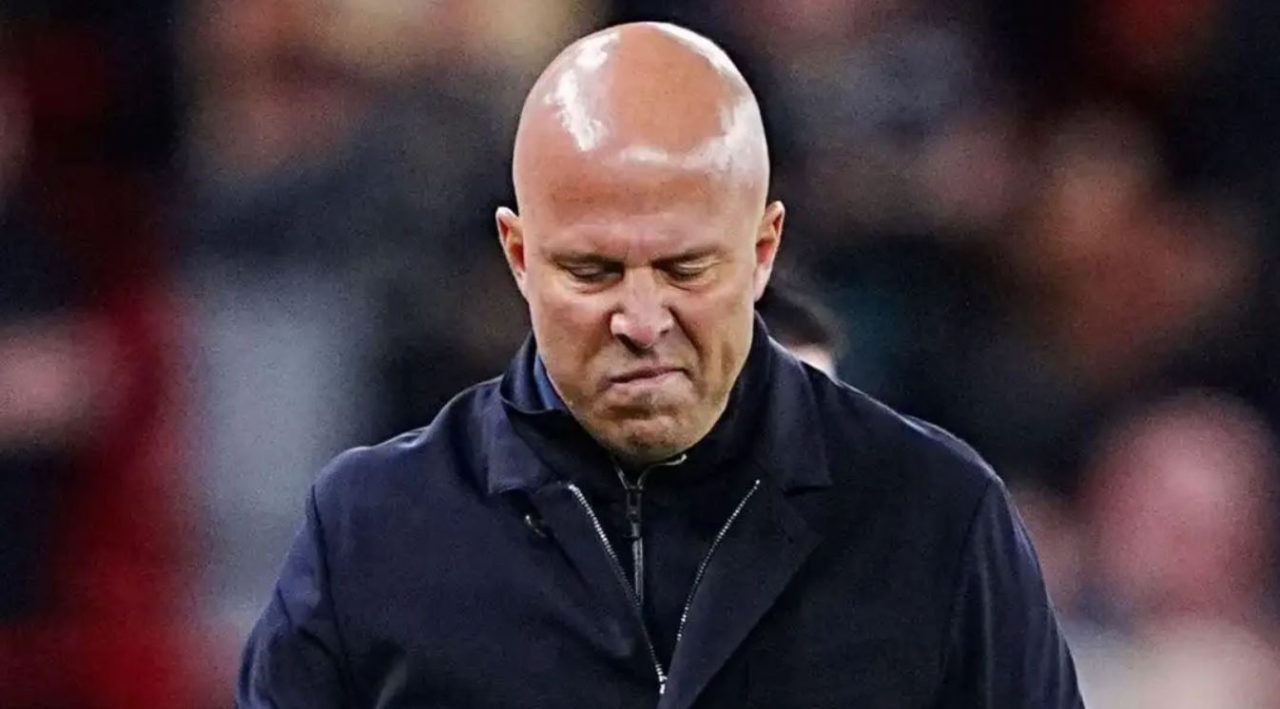 Arne Slot manajer Liverpool
