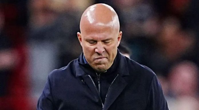 Arne Slot manajer Liverpool